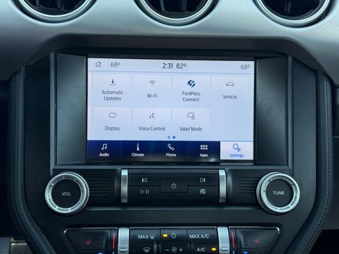 Used 2020 Ford Mustang Premium RWD image 14