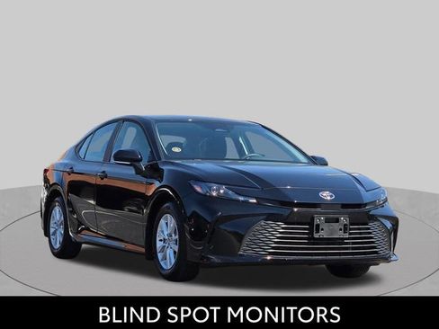 Certified 2026 Toyota Camry LE FWD image 3