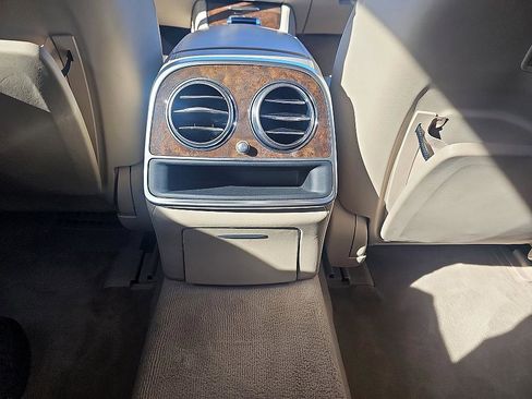 Used 2015 Mercedes-Benz S 550 4MATIC Sedan image 32