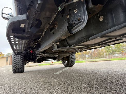 Used 2021 Ford F250 Lariat image 11