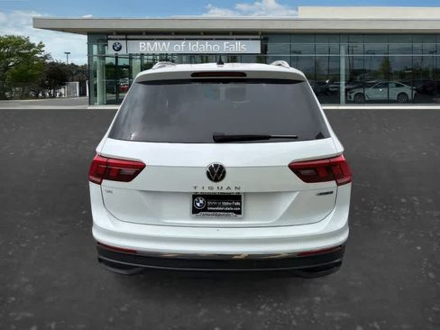 Used 2023 Volkswagen Tiguan SE w/ Panoramic Sunroof Package AWD/4WD image 7