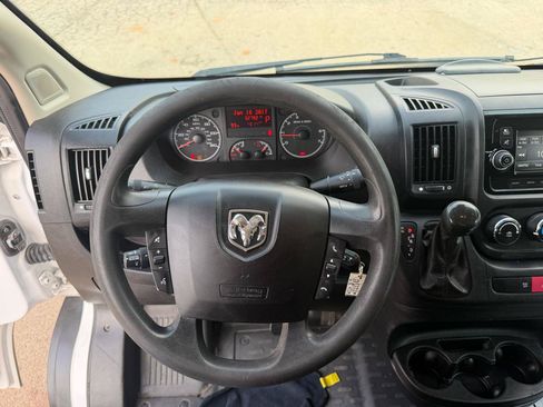 Used 2018 RAM ProMaster 2500 w/ Interior Convenience Group FWD image 15