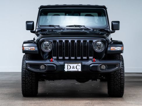 Used 2023 Jeep Gladiator Rubicon w/ Safety Group AWD/4WD image 2