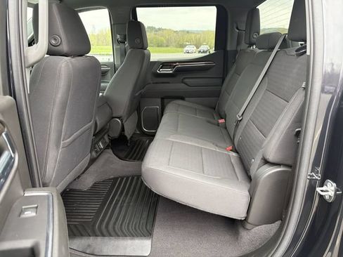 Used 2023 Chevrolet Silverado 1500 LT AWD/4WD image 26