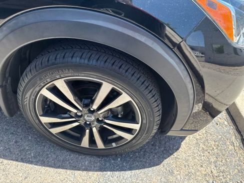 Used 2020 Nissan Kicks SR w/ SR Premium Package FWD image 15