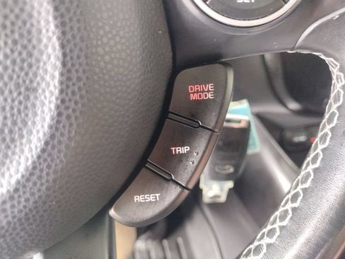 Used 2019 Kia Soul + FWD image 25