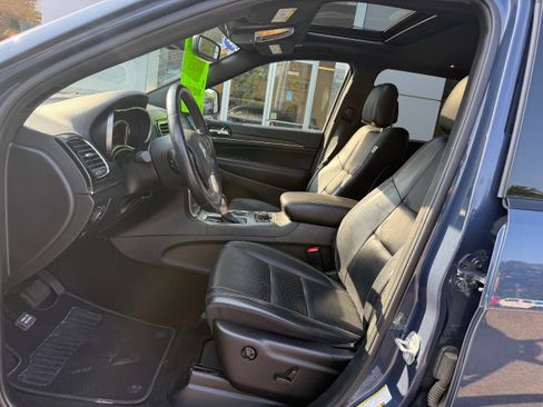Certified 2021 Jeep Grand Cherokee Limited w/ Quick Order Package 28K 80th AWD/4WD image 13