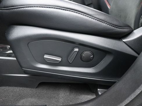 Certified 2023 Ford Explorer ST-Line w/ Class IV Trailer Tow Package image 11