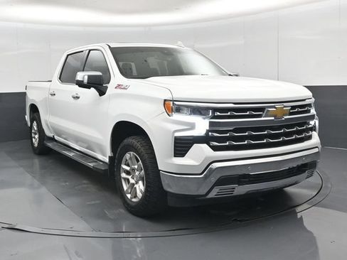 Used 2023 Chevrolet Silverado 1500 LTZ w/ LTZ Convenience Package II AWD/4WD image 33