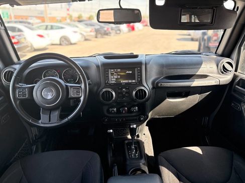 Used 2015 Jeep Wrangler Unlimited Sport image 42