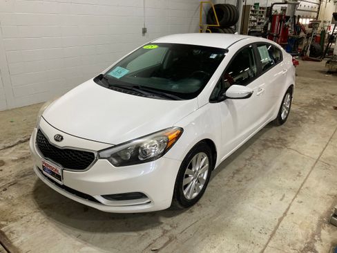 Used 2015 Kia Forte LX w/ Popular Package image 1