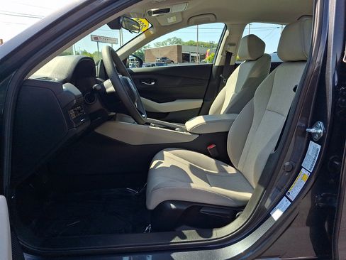 Used 2025 Honda Accord LX image 14