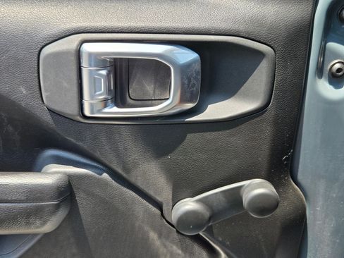 Used 2024 Jeep Wrangler Sport AWD/4WD image 11