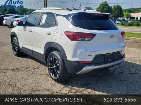 Used 2023 Chevrolet TrailBlazer LT FWD image 3