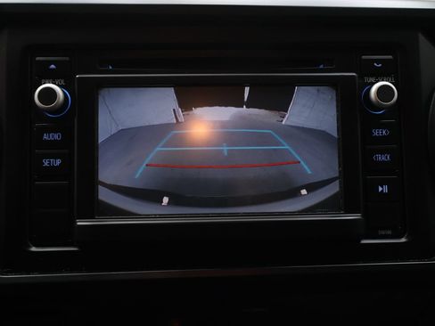 Used 2018 Toyota Tacoma SR RWD image 22