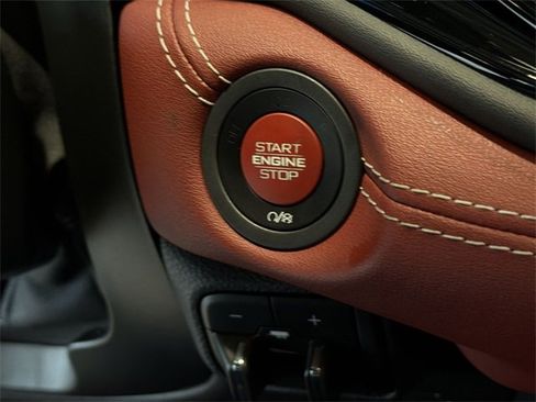 Used 2021 Dodge Durango SRT Hellcat w/ Premium Interior Group image 25