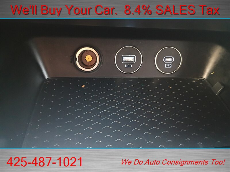 Used 2025 Genesis G70 2.5T RWD image 29