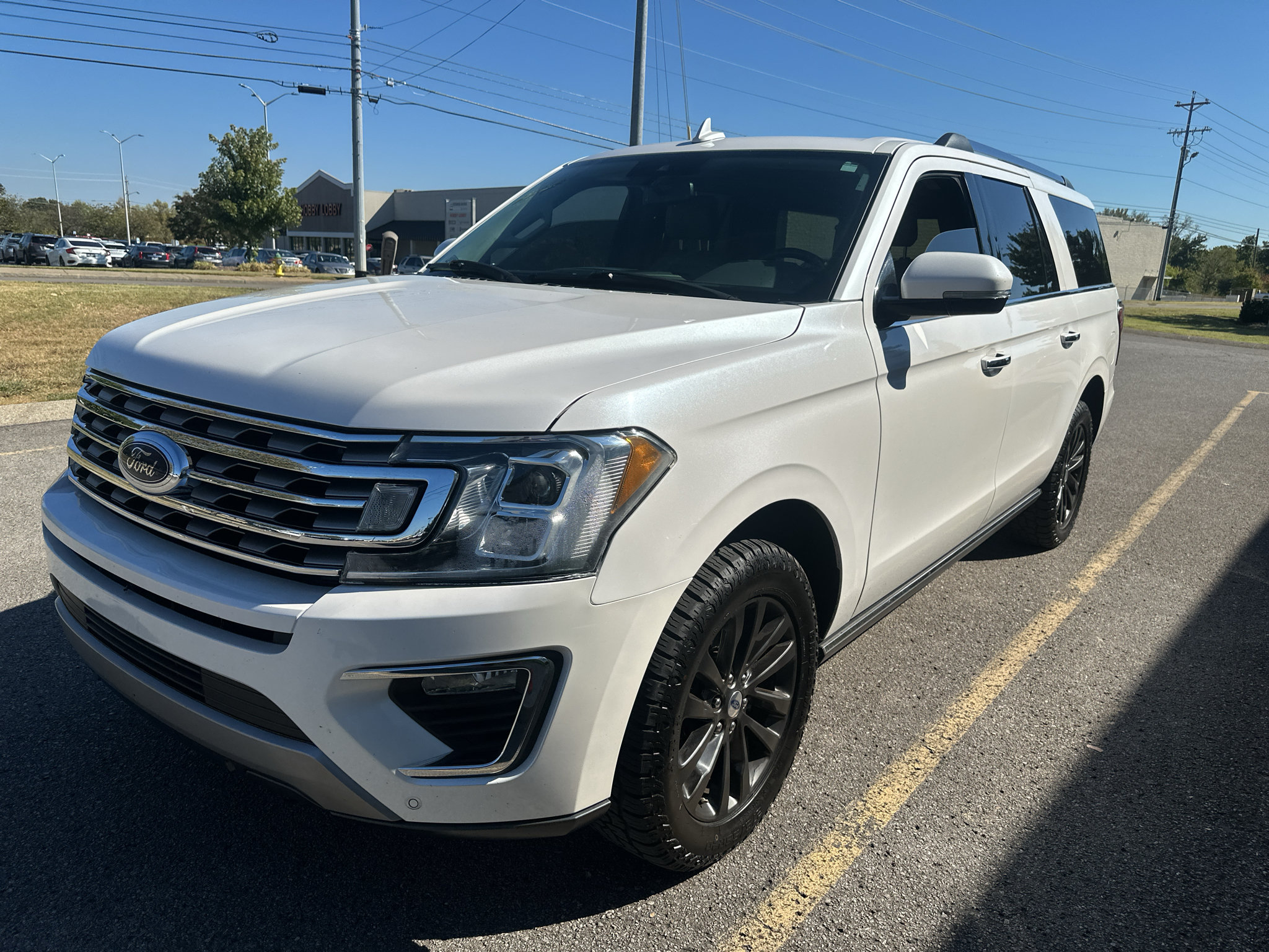Used 2019 Ford Expedition Max Limited w/ Equipment Group 301A RWD image 8
