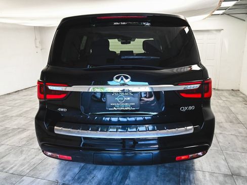 Used 2023 INFINITI QX80 Luxe w/ Cargo Package AWD/4WD image 5