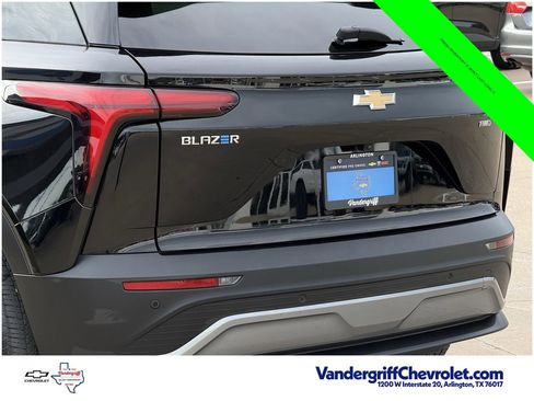 Used 2024 Chevrolet Blazer EV LT AWD/4WD image 6