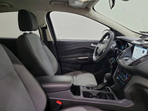 Used 2017 Ford Escape SE w/ Equipment Group 201A AWD/4WD image 21