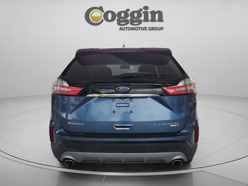 Used 2019 Ford Edge Titanium w/ Cold Weather Package AWD/4WD image 4