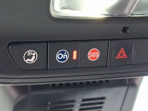 Used 2025 Chevrolet Equinox LT FWD image 26