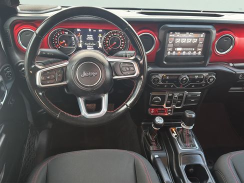 Used 2020 Jeep Gladiator Rubicon AWD/4WD image 16