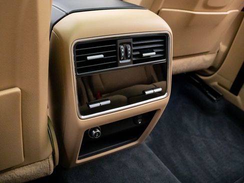 Certified 2023 Porsche Cayenne GTS AWD/4WD image 19