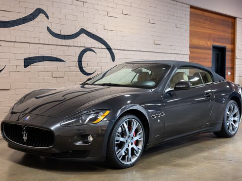Used 2014 Maserati GranTurismo Convertible RWD image 15