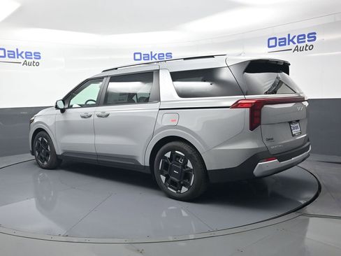 New 2026 Kia Carnival EX FWD image 6