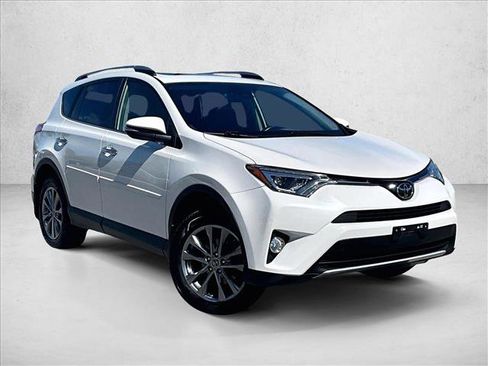Used 2018 Toyota RAV4 Limited image 12