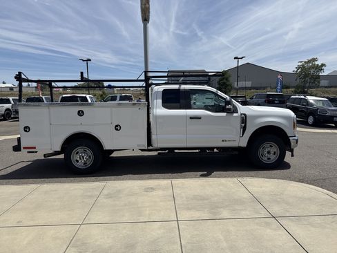 New 2026 Ford F350 XL w/ XL Chrome Package AWD/4WD image 6
