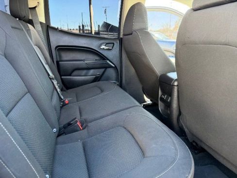 Used 2018 Chevrolet Colorado LT w/ Safety Package AWD/4WD image 39