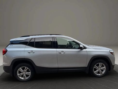 Used 2018 GMC Terrain SLE AWD/4WD image 10
