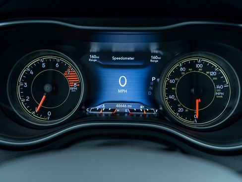 Used 2021 Jeep Cherokee Limited image 13