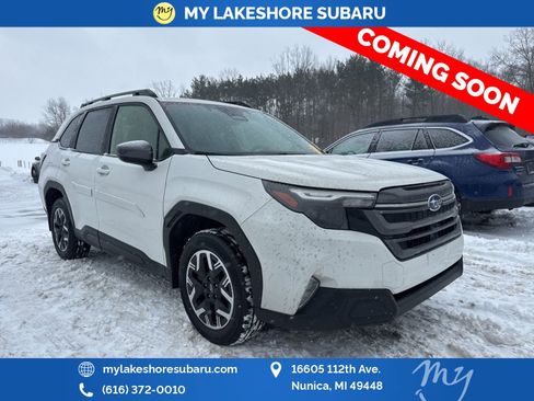 Used 2025 Subaru Forester Premium image 1