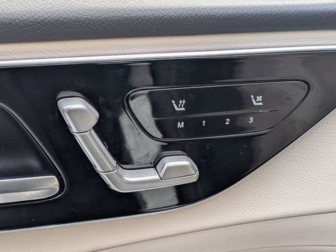 Used 2025 Mercedes-Benz C 300 4MATIC Sedan image 15