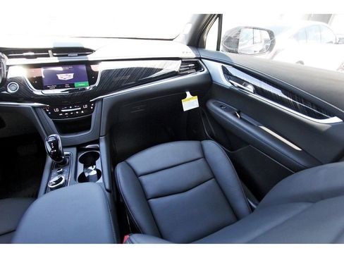 New 2025 Cadillac XT6 Premium Luxury w/ Technology Package image 10