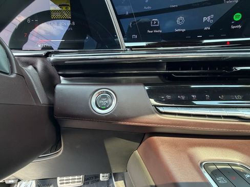 Used 2024 Cadillac Escalade V AWD/4WD image 33