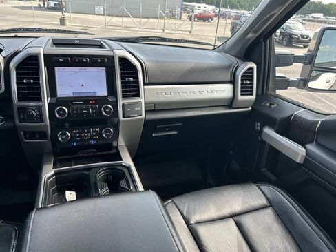 Used 2020 Ford F250 Lariat w/ Lariat Ultimate Package AWD/4WD image 25