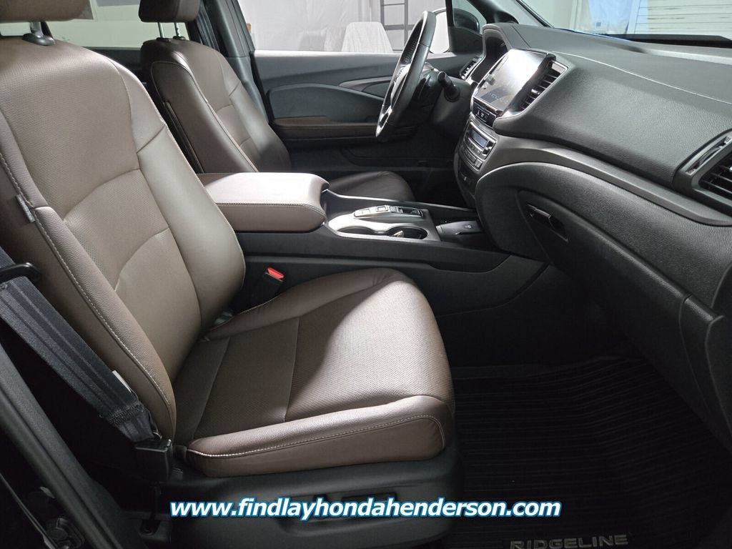 Certified 2025 Honda Ridgeline RTL+ image 22