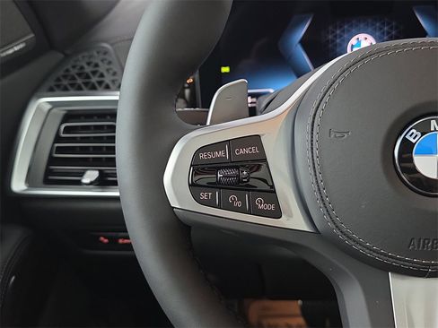New 2026 BMW X5 xDrive40i w/ M Sport Package image 17
