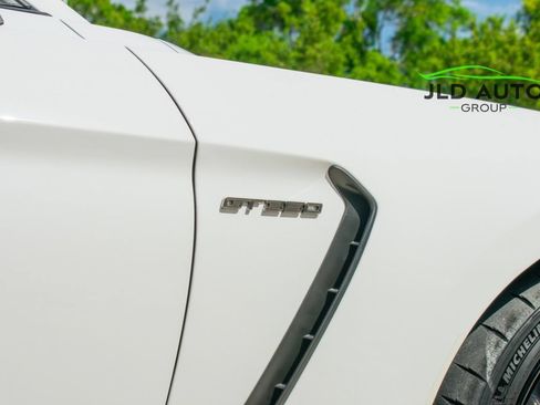 Used 2019 Ford Mustang Shelby GT350R w/ GT350R Equipment Group 920A RWD image 37