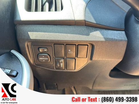 Used 2015 Toyota Prius Three image 18