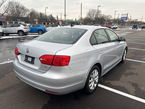Used 2014 Volkswagen Jetta SE image 4