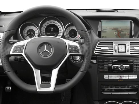 Used 2016 Mercedes-Benz E 400 Coupe image 4
