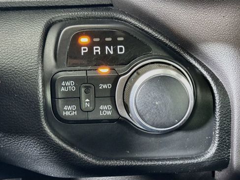 Used 2019 RAM 1500 Big Horn AWD/4WD image 15