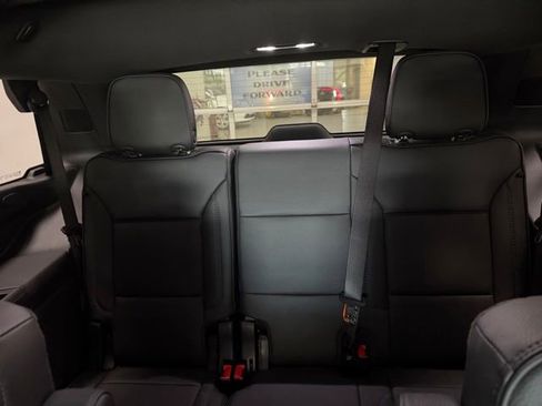 Used 2025 GMC Yukon Denali AWD/4WD image 27