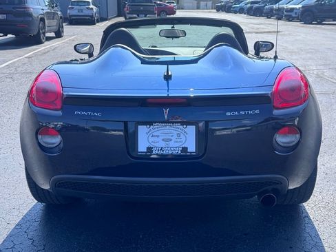 Used 2008 Pontiac Solstice Convertible w/ Premium Package RWD image 5